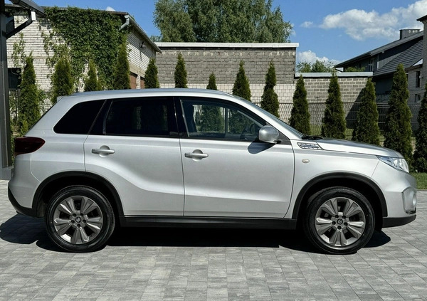 Suzuki Vitara cena 79700 przebieg: 110000, rok produkcji 2019 z Wieluń małe 529